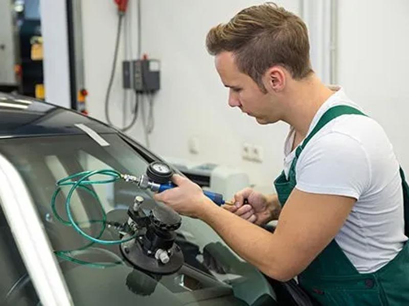 windshield replacement in Jacksonville, FL